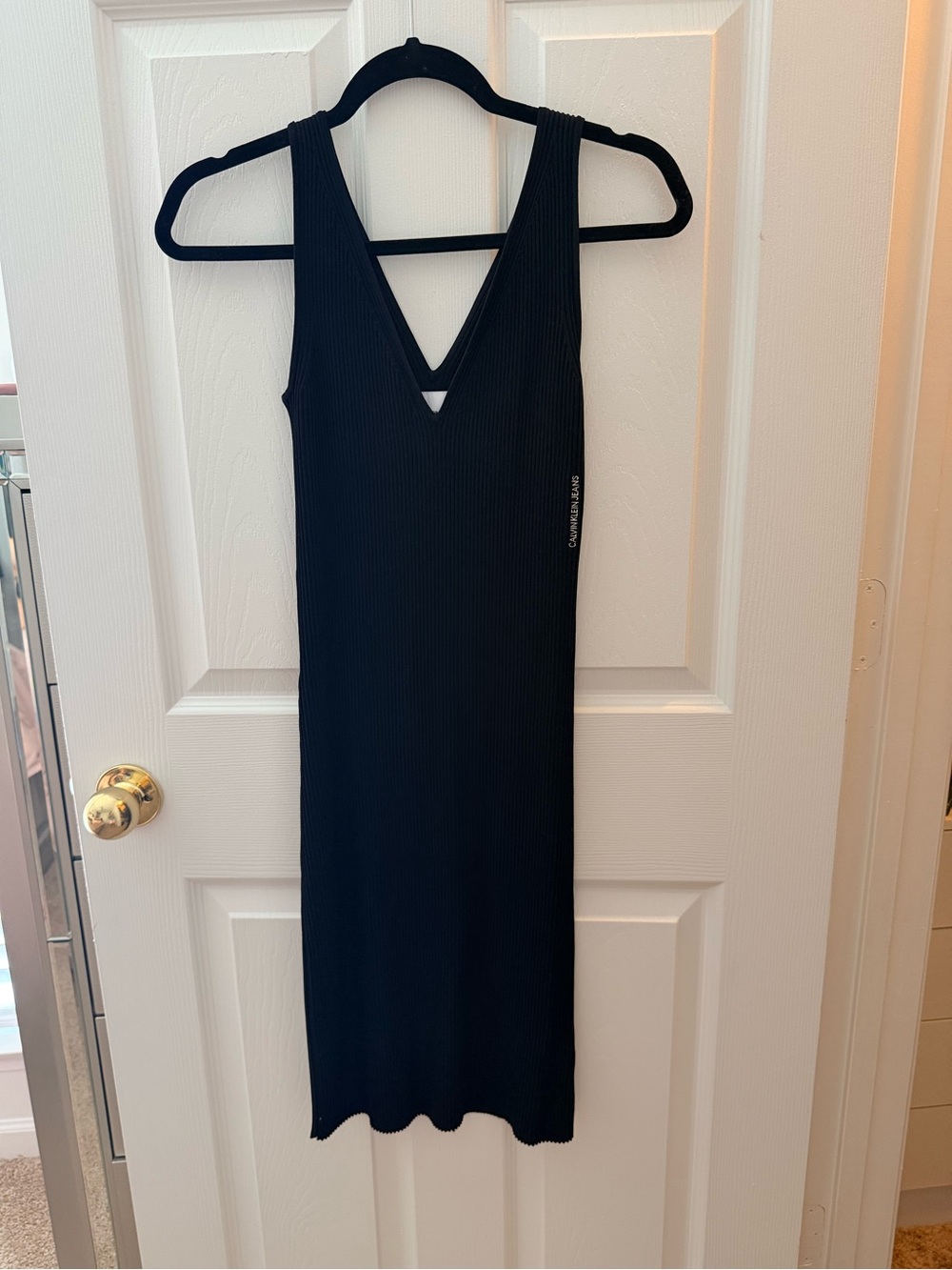 Calvin Klein Jeans Black Ribbed V-Neck Sleeveless Midi Dress